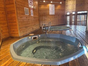 Interior - Discount~SKI-IN/OUT~Tyra Chalet~3 Bed+Loft~3 Bath! (Breckenridge)