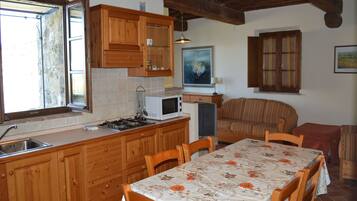 Apartment, 3 Schlafzimmer, Gartenblick | Innenbereich