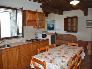 Apartment, 3 Schlafzimmer, Gartenblick | Innenbereich