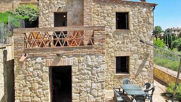 Apartment, 3 Schlafzimmer, Gartenblick | Speisen im Freien