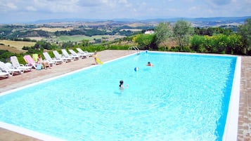 Appartamento, 3 camere da letto, vista giardino | Piscina | Piscina all'aperto
