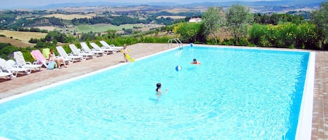 Appartement, 3 chambres, vue sur le jardin | Piscine | Piscine extérieure