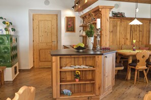 Dining - Bauernhof Krahlehen - B&B - Apartments (Filzmoos)