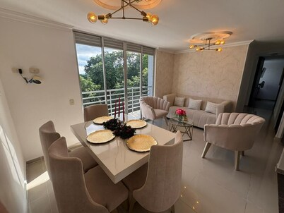 Spectacular apartment with swimming pool and private parking in exclusive sector,