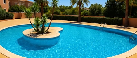 Piscine extérieure