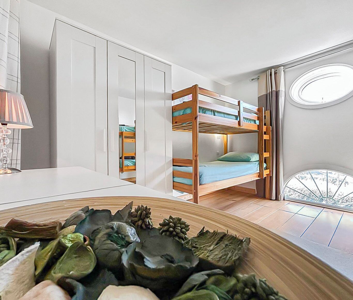 Desk, iron/ironing board, travel cot, WiFi