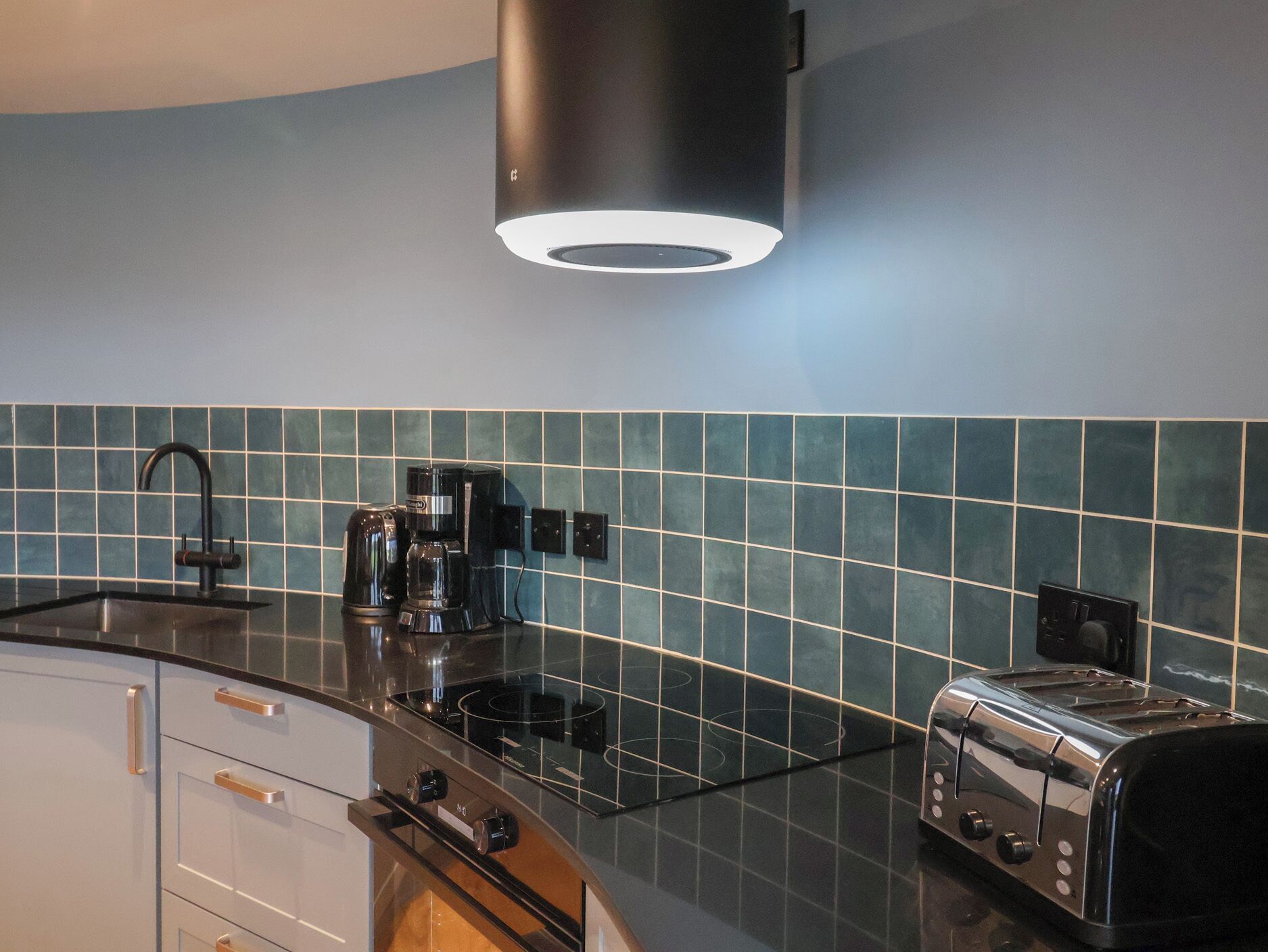 Dishwasher, cookware/dishes/utensils