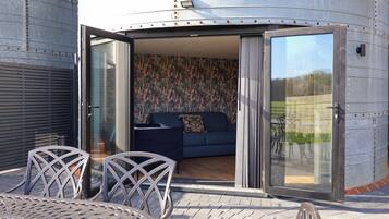 Cottage | Outdoor dining