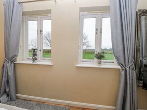 Interior - Ivy Barn (Norwich)