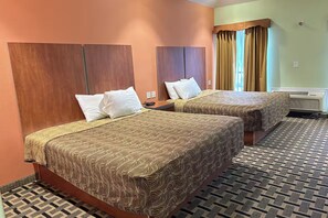 Bügeleisen/Bügelbrett, kostenloses WLAN, Bettwäsche