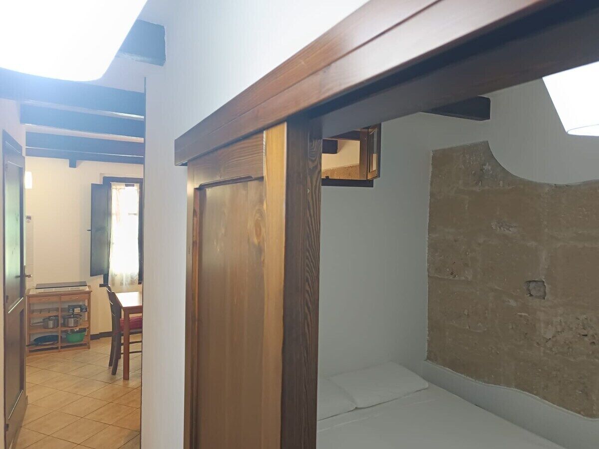 1 chambre, fer et planche à repasser, accès au Wi-Fi (inclus)