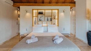 5 habitaciones, tabla de planchar con plancha, internet y ropa de cama 