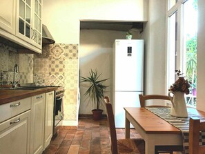 Microwave, oven, stovetop - The Florence Nest (Firenze)