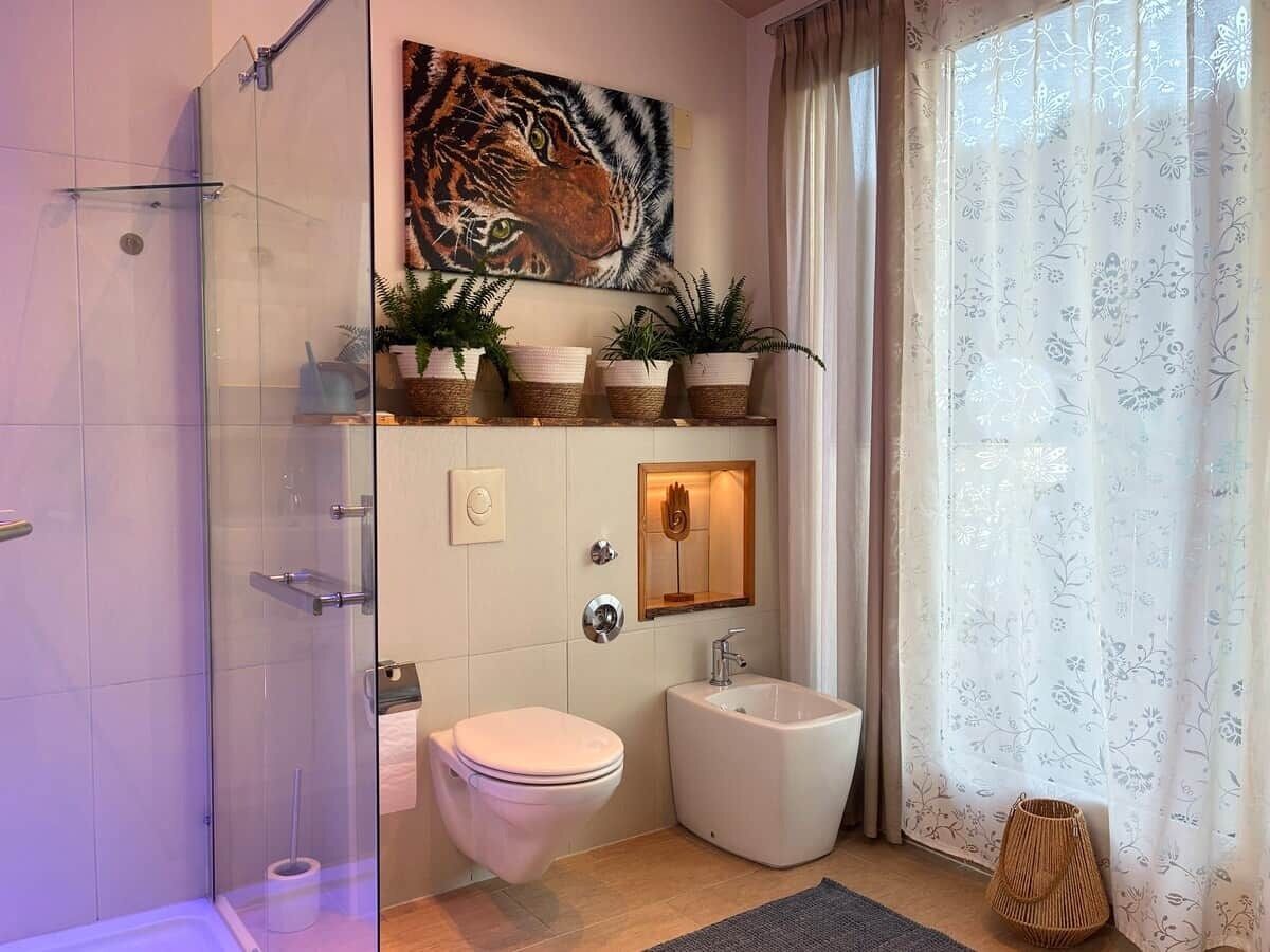 Hair dryer, bidet, towels