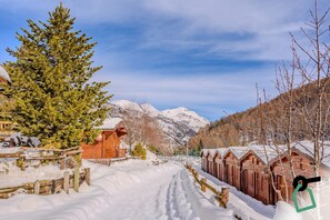 Front of property - Hotiday Pragelato (Pragelato)