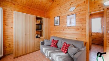 Chalet | Area soggiorno | TV 35 pollici con canali satellitari