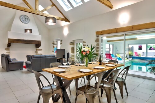 Gîte 5* en bretagne avec piscine intérieure spa et sauna privés, 4 chambres