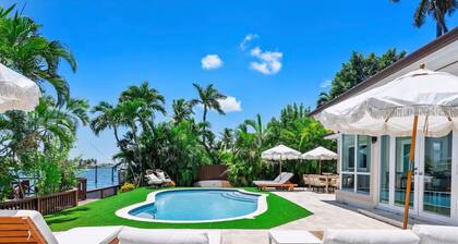 Miami Waterfront Villa / Yacht Dock & Heated Pool