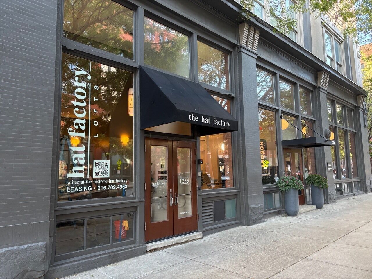 تفاصيل الفندق من الخارج