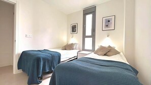 Iron/ironing board, WiFi, bed sheets - BeachLife 3D Panorama (Torrox)