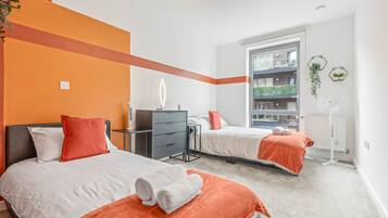 Iron/ironing board, WiFi, bed sheets, wheelchair access