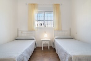 Strygejern/strygebræt, Wi-Fi, sengetøj