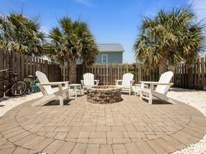 Terrace/patio - Barefoot A, Oceanview Duplex with 3 bedrooms and 3.5 Baths! (Atlantic Beach)
