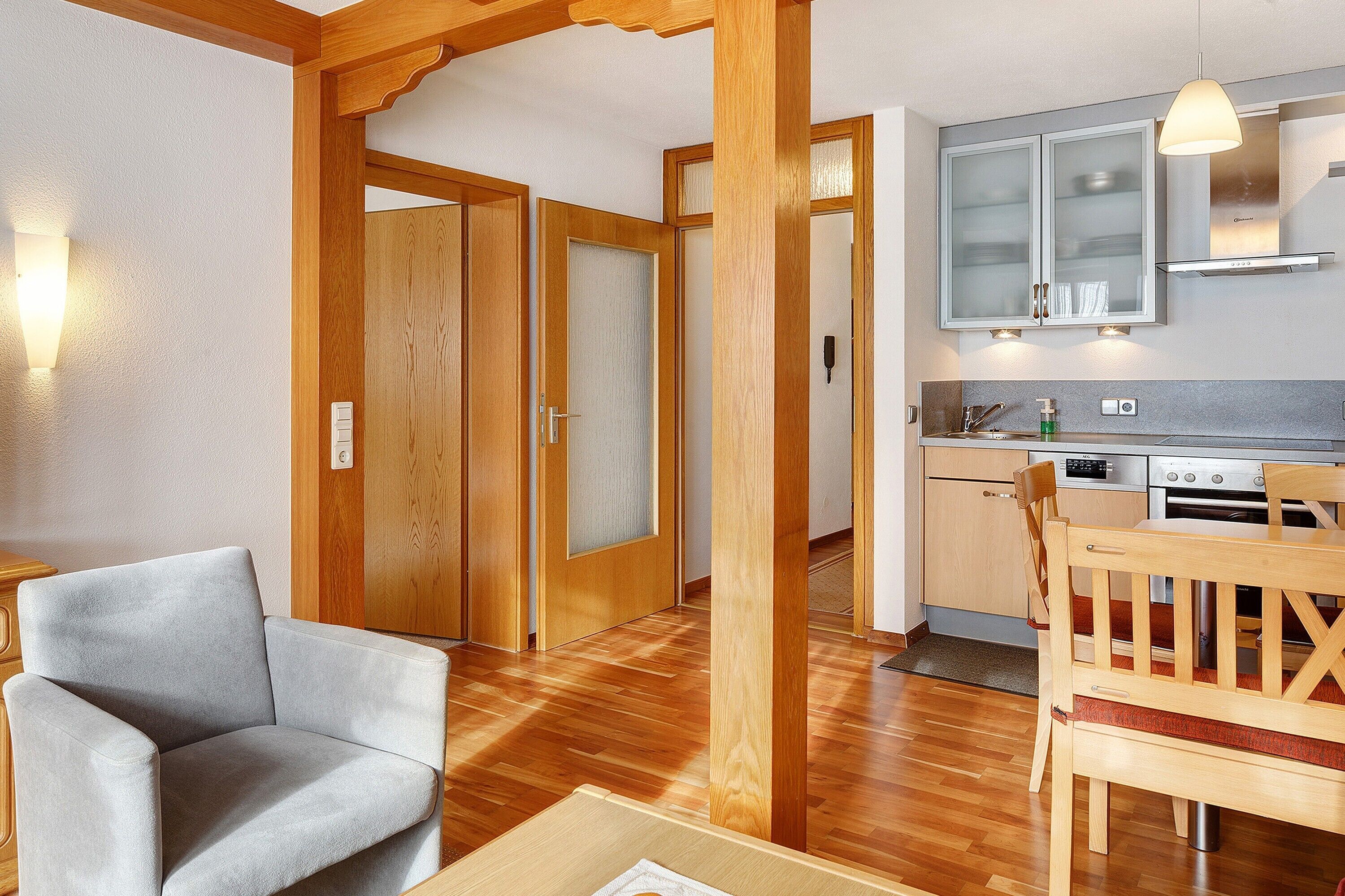 المنشأة من الداخل