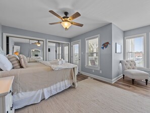 3 bedrooms, iron/ironing board, WiFi - Barefoot B, Oceanview Duplex with 3 bedrooms 3.5 baths! (Atlantic Beach)