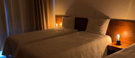 コンフォート トリプルルーム コートヤードビュー | デスク、WiFi (無料)