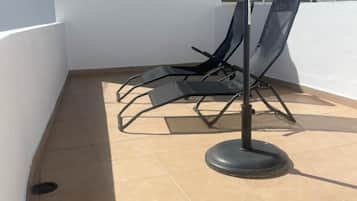 Tremannsrom – comfort, bakgårdsutsikt | Terrasse/patio