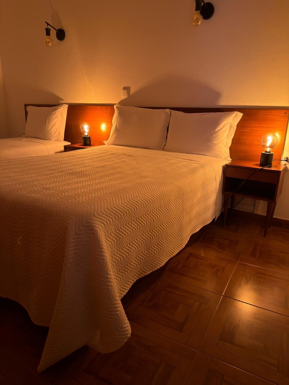 经典三人房, 庭院景观 | 免费 WiFi