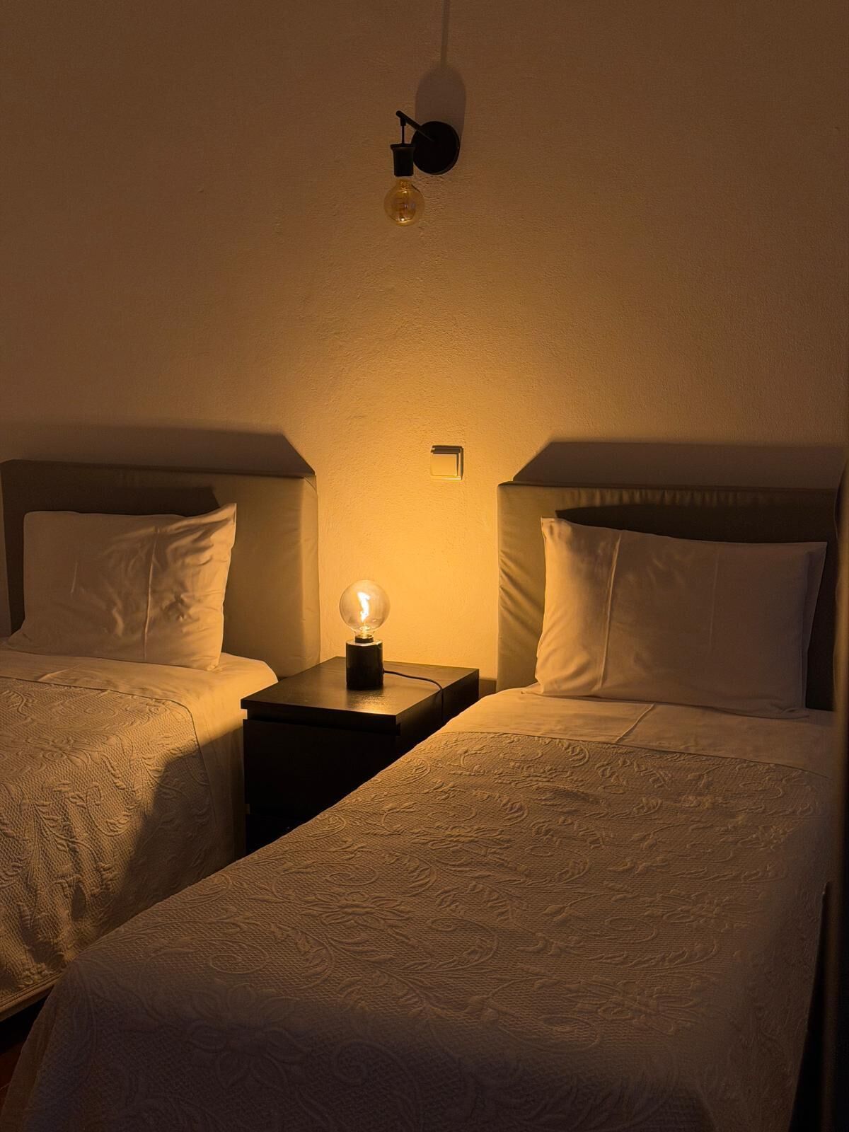 经典双床房, 露台, 庭院景观 | 免费 WiFi