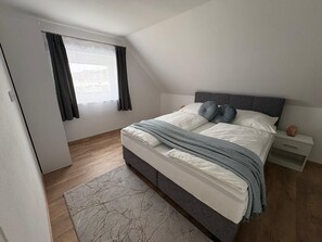 熨斗/熨衣板、收费 WiFi、床单