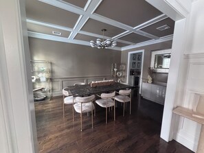 Dining - Private and Spacious 5-bedroom house.  WORLD CUP - 20min from Metlife (Tenafly)