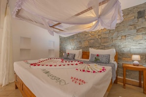 6 chambres, fer et planche à repasser, Wi-Fi gratuit, draps fournis