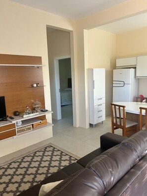 2 bedrooms, iron/ironing board, free WiFi, bed sheets - Private house near the famous surfing beaches of Gamboa and Garopaba. (Paulo Lopes)