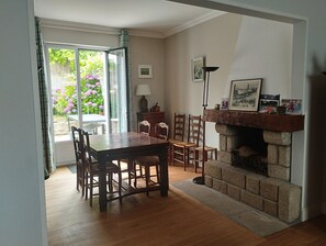 Interior - Family home - 3-minute walk to the beach (Douarnenez)