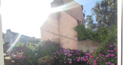 Family home - 3-minute walk to the beach