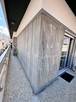 Exterior detail - Relax-Patras Apartment. Right in the city center. Live Patras like a true local! (Patrasso)
