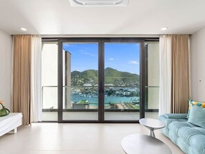 Living area - D444 - Nice apartment with balcony and lagoon view (Cole Bay)
