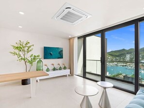Interior - D444 - Nice apartment with balcony and lagoon view (Cole Bay)