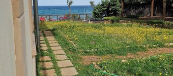 Relax sul mare - One Bedroom Apartment, Sleeps 3