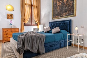 3 bedrooms, iron/ironing board - Elegance, comfort, and authentic Venetian charm – Up to 6 guests, ideal for families (Venezia)