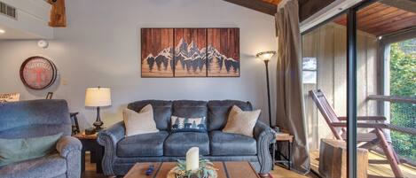 Fernseher, Kamin, Videospiele