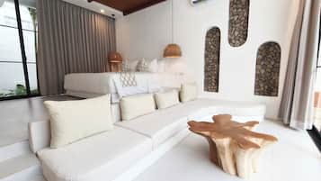 Luxury Villa, 3 Bedrooms, Private Pool, Pool View | Interior