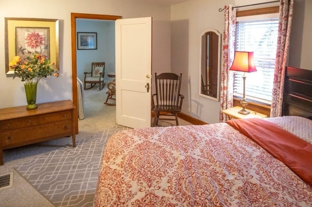 4 bedrooms, Internet, bed sheets