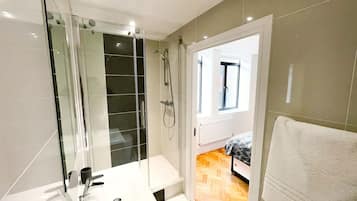 Apartment | 2 bedrooms, Internet