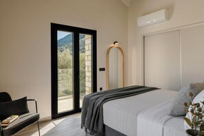 Iron/ironing board, WiFi, bed sheets - Kanelo Villa - Three Bedroom Villa, Sleeps 6 (Makryotika)