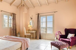 3 chambres, fer et planche à repasser, Wi-Fi, draps fournis